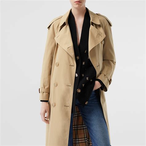 The Westminster Heritage Trench Coat in Honey 